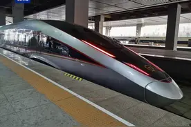 列车调图后青藏铁路开行旅客列车97.5对图片