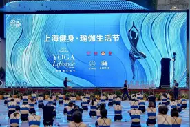 在南京路参与百人瑜伽、外滩边享受舌尖上的青海、去米其林市集上打卡法式美食...端午沪上商圈玩法多多图片