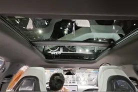 天窗滴水、高温起雾怎么办？送你一份夏季安全用车秘籍图片