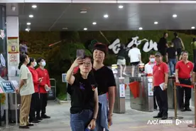 老广保留节目，初八晚爬白云山，重阳登高祈愿正当时图片