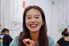 烟火可亲 | 郴州金国鱼粉：红油汤，白细粉，鲜辣有一套图片