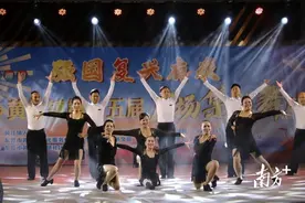 16支队伍同场竞秀！黄江广场舞比赛舞出新精彩图片