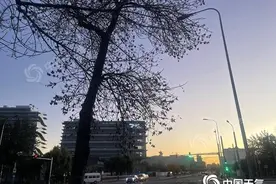 今明天北京晴燥持续昼夜温差较大 早晚出行需添衣图片
