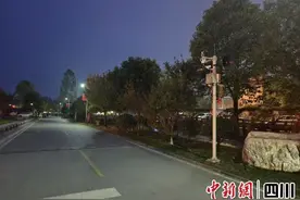什邡雍城街道：“空中AI交警”上岗图片