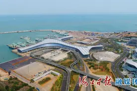 严格落实过海预约制度，海口三港清明假期运输畅通有序图片