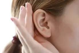 健康小站丨不知不觉就听不见了？爱戴耳机的你一定得看看图片