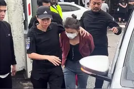 马来西亚富豪被妻子绑架勒索4900万，两人结婚36年图片