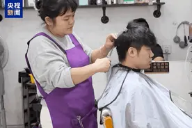 “听得懂话”理发师走红的启示图片