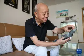 英雄无畏 执刃空天——访志愿军飞行员陶伟图片