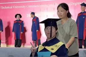 励志！福建这名终身残疾的中职生逆袭，拿下本科学位！图片