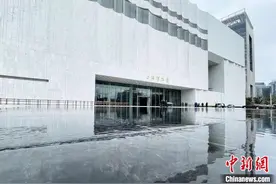 上海博物馆东馆“青铜馆”试开放 首日参观名额5分钟约满图片