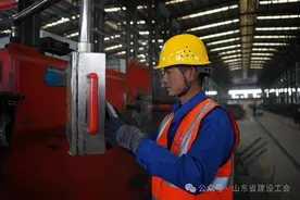 从“工”到“匠”|中建八局一公司建筑产业化工厂班组长陈磊图片