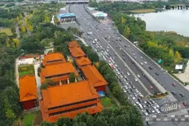 @市民 成都优化调整7条公交线路 通勤效率稳步提升图片