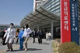 长达5个月的医生“辞职潮”下，韩国政府作出让步图片