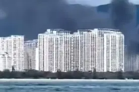 浓烟弥漫！三亚一店铺发生火灾，官方通报→图片