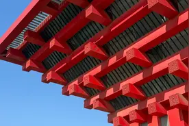 新年第一天，在中华艺术宫的作品前听音乐，感受艺术的魅力图片
