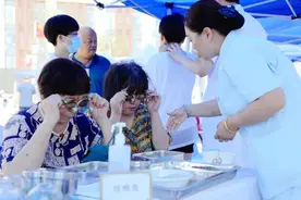 以医化人，让中医药特色疗法“飞入寻常百姓家”图片