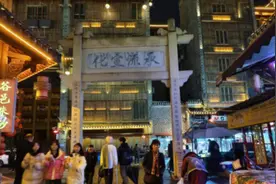 铜仁中南门：穿越历史古韵 寻味春节文化味图片