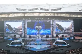 英雄联盟S15重回中国，LPL观众们却“吵”了起来！图片