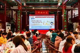 浦发银行济南分行开展“3·15”金融消费者权益保护教育宣传活动——“阅心.悦己.越美丽，消保伴您行”图片