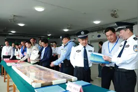 省鄂东监狱举行“统一开放日”活动图片