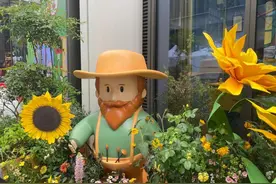 假期，就让我们躺在花海里吧！新天地、浦东前滩、上海植物园……全城赏花攻略送上｜魔都花漾打卡图片