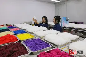 记者走基层｜纤维可循环 旧衣获“新生”图片