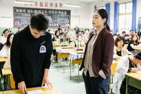 王潮歌首次对外讲述“青春故事”图片
