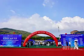 9000+岗位！近200家企业齐聚武汉晴川学院“抢”人才图片