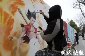 哪吒主题墙绘亮相宝应街头，成网红打卡地图片