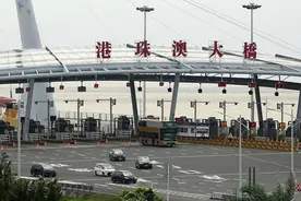 百万香港居民“七一”假期北上度假，近30万内地客同期南下赴港图片