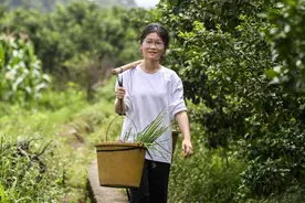 “扁担女孩”的选择：网络片段背后一个山区县的特色教育探索图片