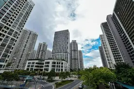 公积金可作首付，助力住房消费回暖 | 新京报社论图片