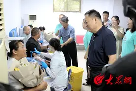 菏泽市掀起无偿献血“热潮” 896人献血量352500毫升图片