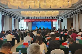 湖南省科技特派员（设施农业）专题培训班在益阳开班图片