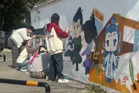 望城坡地铁口外哪吒墙绘走红，创作者都是“00后”大学生，网友：这才是长沙春日彩蛋图片