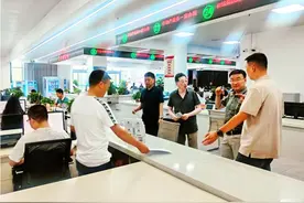 汉滨区：健全“三个四”助贷体系  筑牢教育资助保障线图片