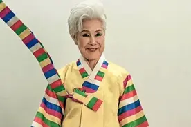 80岁奶奶勇闯韩国“环球小姐”决赛，参赛前已在当地“小有名气”图片
