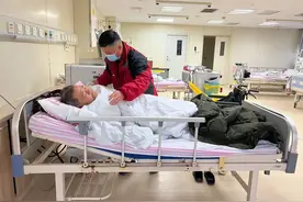 陪护、陪医、基础护理、专业康复……这份温暖大礼包为这些家庭解燃眉之急图片