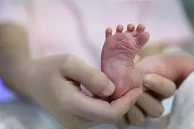 长城热点 | 郑州育儿补贴何时能领？记者问了一圈都说“不清楚”图片