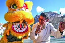 西藏洛隆：高原狮舞图片