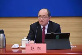 中央候补委员赵东，任中国石化总裁图片
