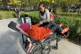双向奔赴的守护！北京这位保姆照护耄耋夫妇，9年处成一家人图片
