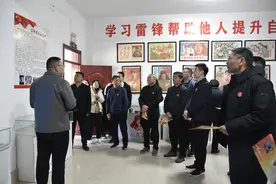 邹城市北宿镇：学习雷锋正当时 义务植树添新绿图片