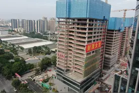 首栋封顶！深圳龙岗平湖跨境电商产业园建设刷新“进度条”图片