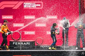 F1中国大奖赛收官：维斯塔潘夺冠，周冠宇发挥稳定图片