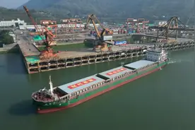 重庆—宁波舟山港江海直达航线实现双向开行图片