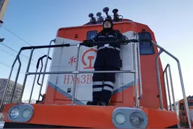 最不抗冻的他干了最挨冻的工作图片