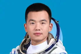 神舟十九号丨宋令东同志简历图片