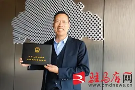太励志了！驻马店59岁大叔考取法律职业资格证图片